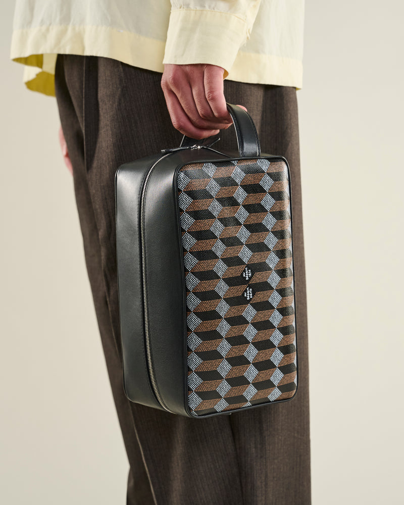 Square Wash Bag 26