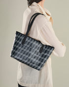 Tote No. 28
