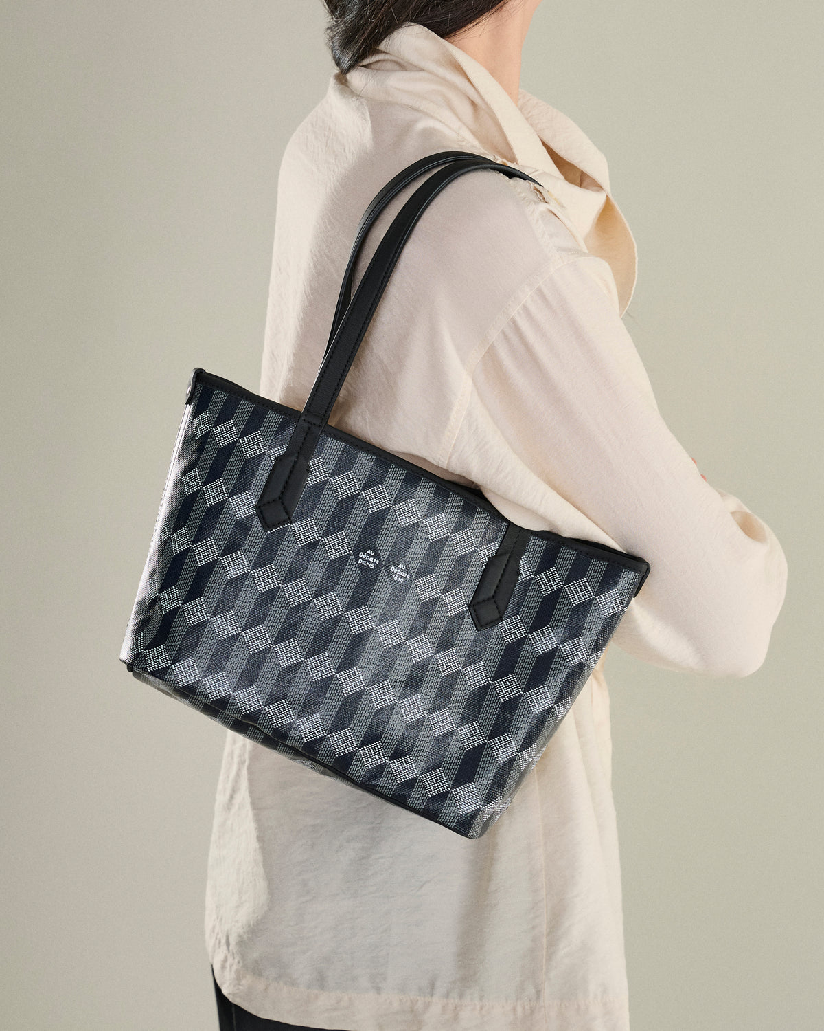 Tote No. 28